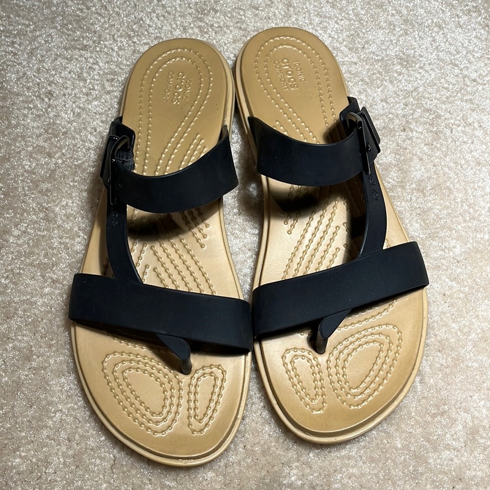 Black Crocs Tulum sandals, 8M